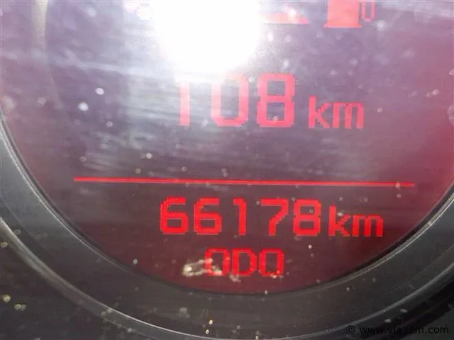 Hatchback - afbeelding 6 van  14