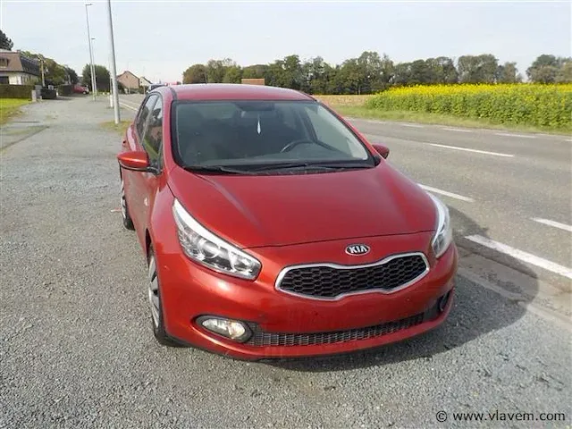 Hatchback - afbeelding 11 van  14