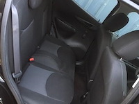 Hatchback - afbeelding 8 van  16