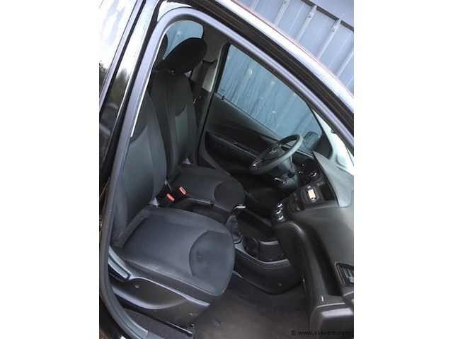 Hatchback - afbeelding 6 van  16