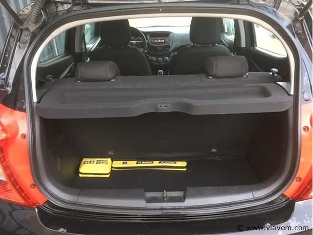 Hatchback - afbeelding 14 van  16