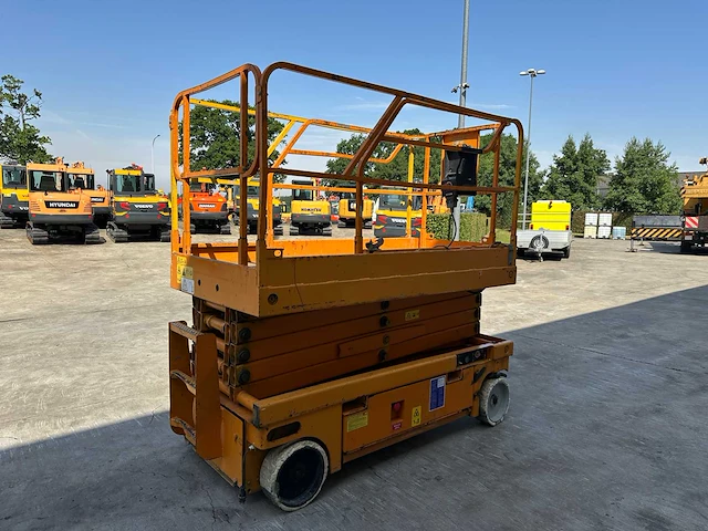 Haulotte - 2007 - compact 12 - elektrische schaarlift - afbeelding 22 van  27