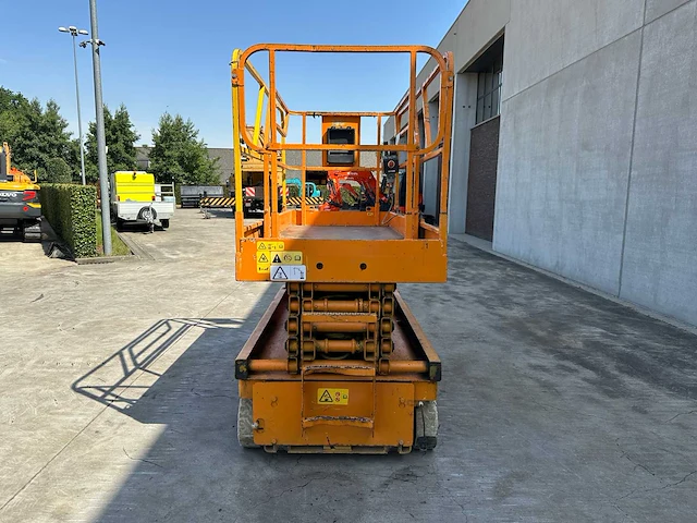 Haulotte - 2007 - compact 12 - elektrische schaarlift - afbeelding 23 van  27