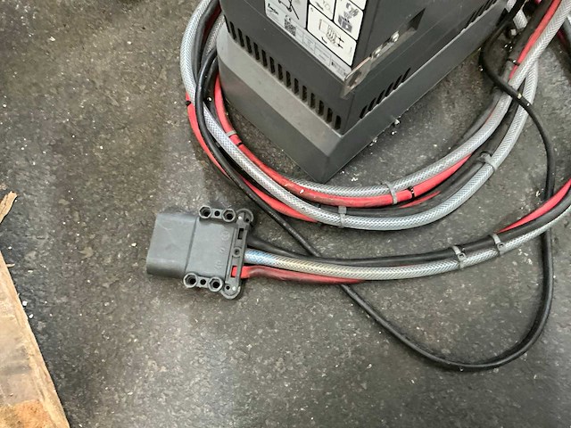 Hawker app120 acculader - afbeelding 5 van  5