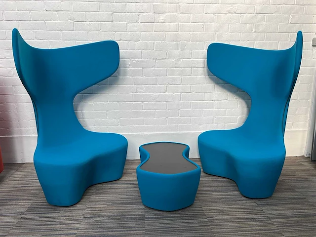 Haworth cappellini lounge zetel 2 fauteuils + tafel - blauw stof - afbeelding 1 van  5