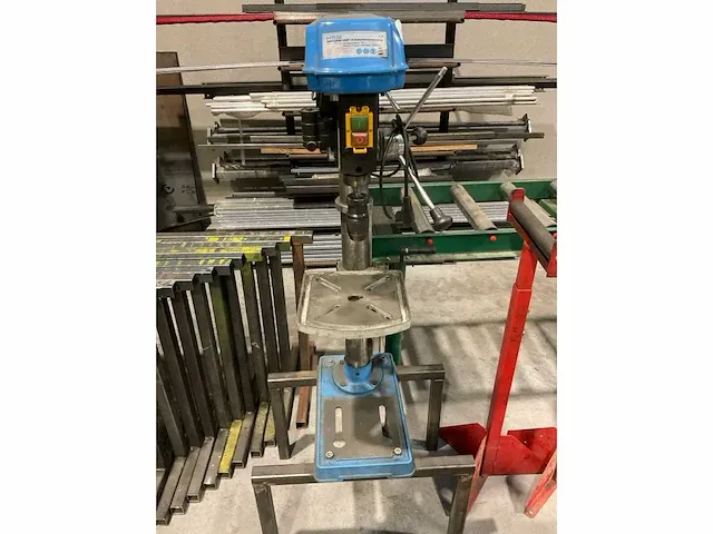 Hbm 16 kolomboormachine - afbeelding 3 van  5
