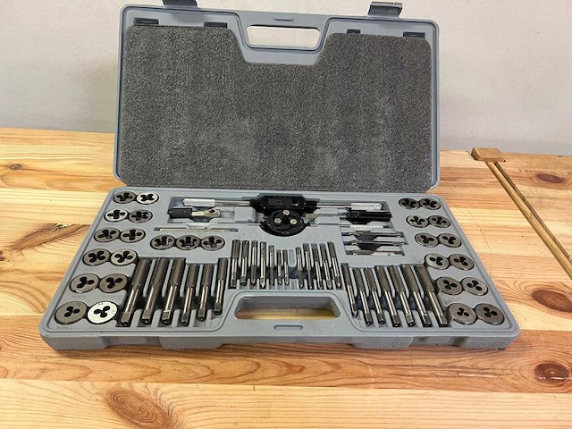 Hbm machines - hbm 60-delige tap- en snijset - afbeelding 1 van  4