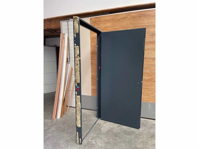 Hbm metal - metalen termische deur - 980x2110 - afbeelding 2 van  13
