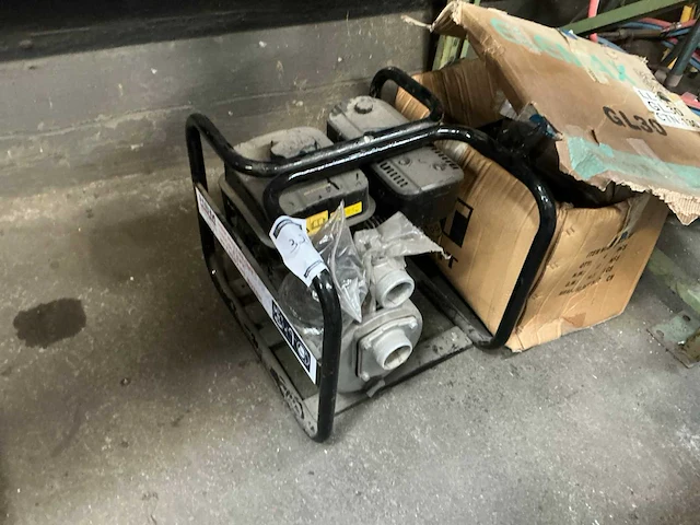 Hbm waterpomp - afbeelding 1 van  4