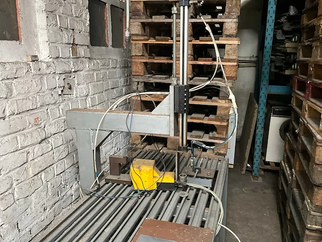 Hbs kes1600 puntlasmachine - afbeelding 6 van  9