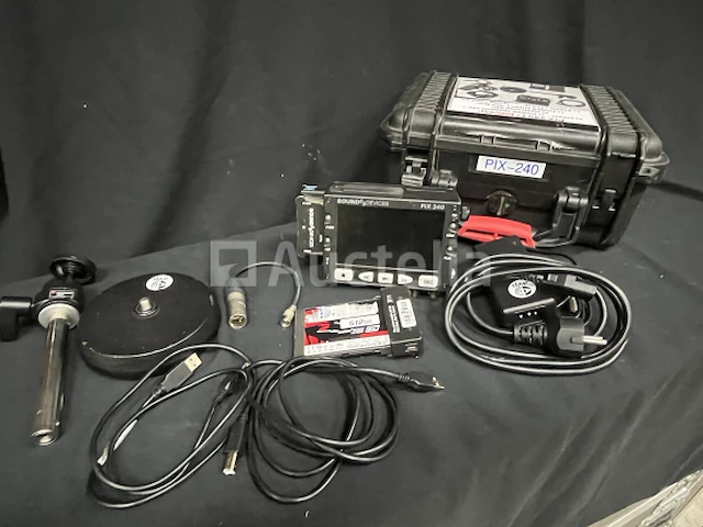 Hd-recorder met pix 240-monitor - afbeelding 1 van  1