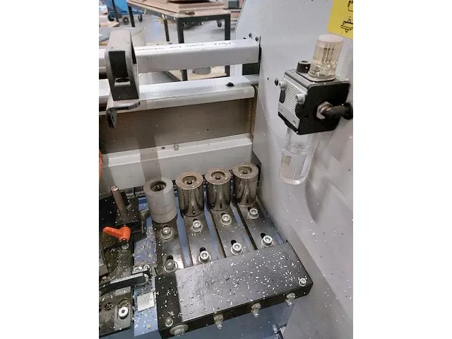 Hebrock top 3001 f kantenaanlijmmachine - afbeelding 2 van  12