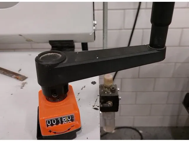 Hebrock top 3001 f kantenaanlijmmachine - afbeelding 7 van  9