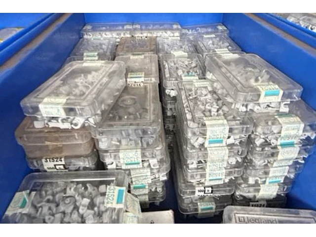 Hechtklemmen ong 221 dozen van legrand - afbeelding 4 van  4