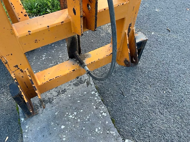 Hef- of kantelarm voor tractor/werktuig - afbeelding 7 van  10