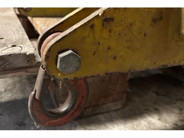 Hefbalk 2 ton - afbeelding 4 van  5