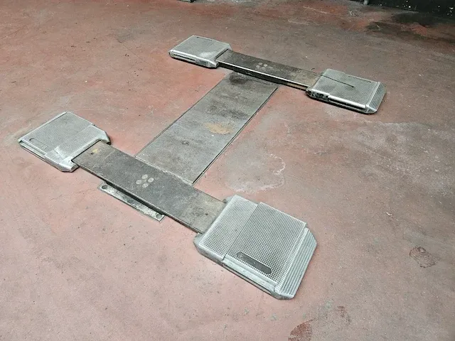 Hefbrug 3.5 ton hermann - afbeelding 1 van  3