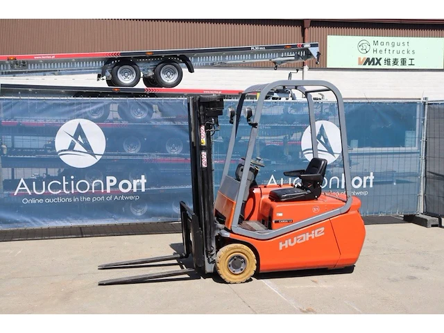 Heftruck bt cbe 1.5 t elektrisch 1500kg 4.5m 2002 - afbeelding 1 van  1