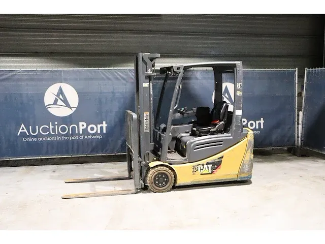 Heftruck caterpillar 2et3000 elektrisch 1430kg - afbeelding 1 van  1