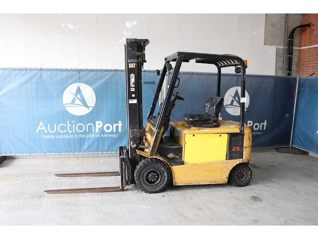 Heftruck caterpillar ep25kpac elektrisch 2500kg - afbeelding 1 van  1