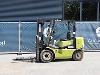 Heftruck clark cgp25h diesel 2100kg 4.8m