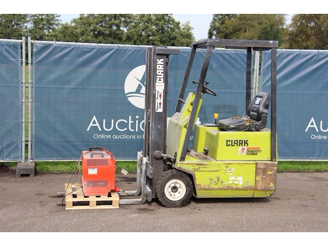 Heftruck clark tm-10 elektrisch 1000kg 2.78m 1969 - afbeelding 1 van  1