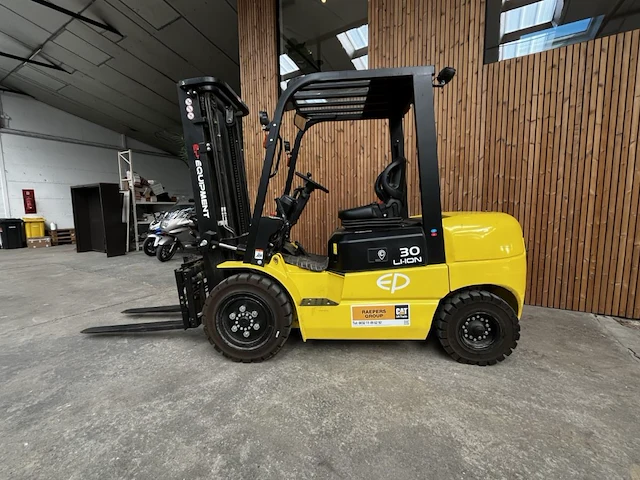 Heftruck counterbalance lift- truck efl-302 - afbeelding 3 van  23