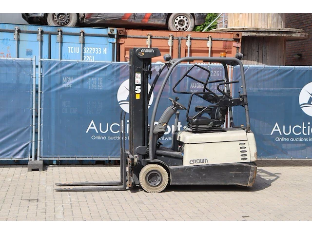 Heftruck crown sc 4200 elektrisch 1950kg 3.5m - afbeelding 1 van  1
