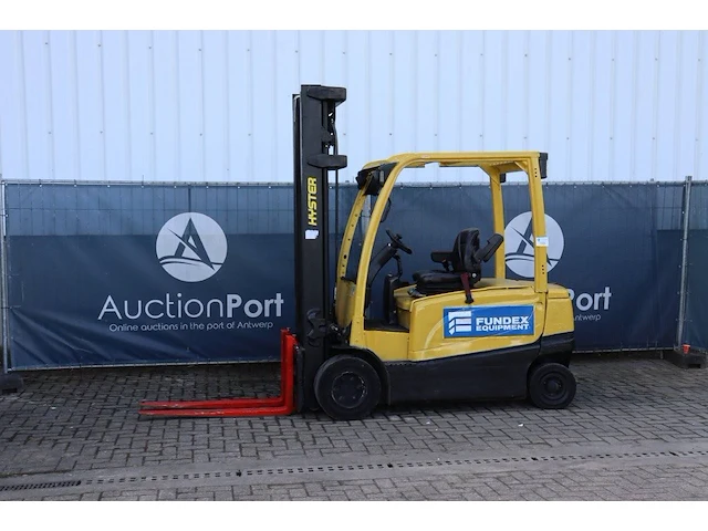 Heftruck hyster j3.0xn elektrisch 2890kg 4.1m 2015 - afbeelding 1 van  1