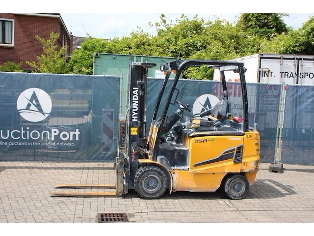Heftruck hyundai 25b-9 elektrisch 2500kg 3.3m 2017 - afbeelding 1 van  1