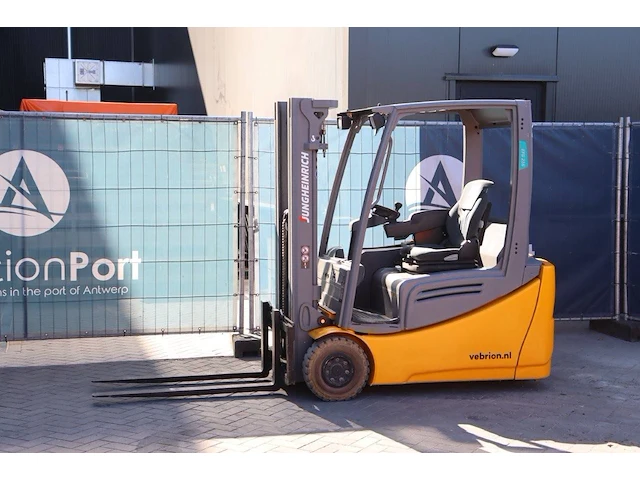 Heftruck jungheinrich efg 216 elektrisch 1600kg 4.0m 2016 - afbeelding 1 van  1