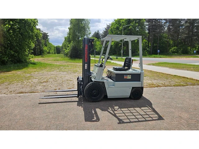 Heftruck komatsu fb 20-3 elektrisch 2000kg 1992 - afbeelding 1 van  1