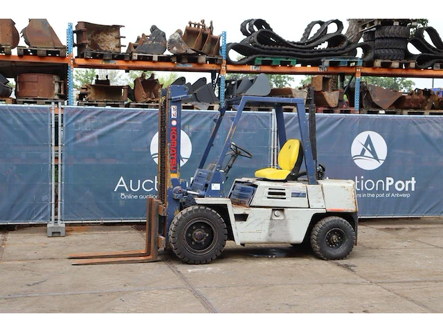 Heftruck komatsu fd30-7 lpg 3000kg 3.5m 1980 - afbeelding 1 van  1