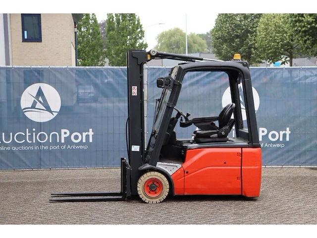 Heftruck linde e16-01 elektrisch 1600kg 4.2m 2012 - afbeelding 1 van  1