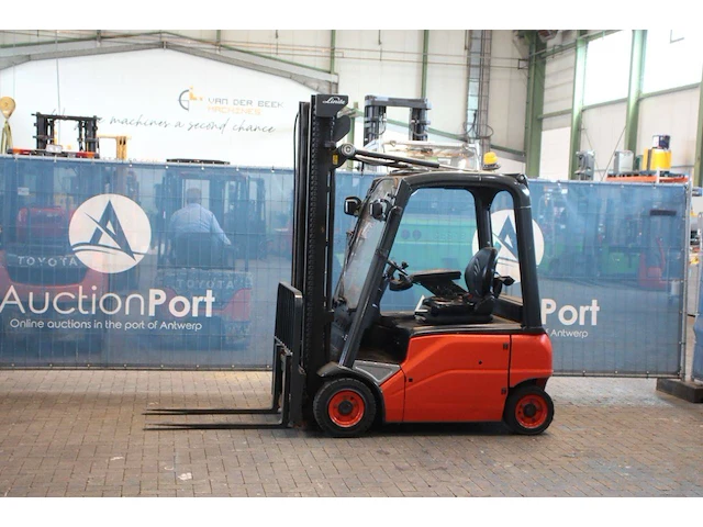 Heftruck linde e16 elektrisch 1600kg 4.0m - afbeelding 1 van  1
