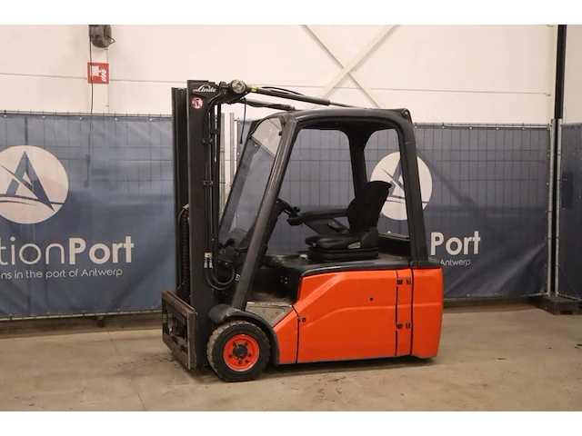 Heftruck linde e16l-01 elektrisch 1600kg 3m 2011 - afbeelding 1 van  1