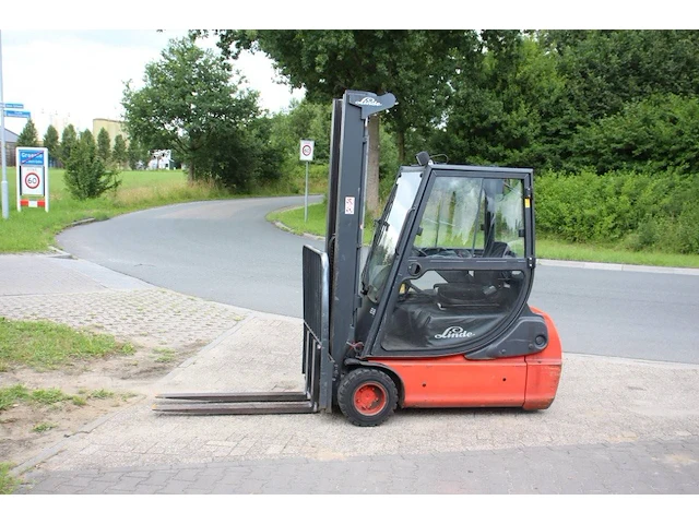 Heftruck linde e18c-02 elektrisch 1800kg 6.0m 2002 - afbeelding 1 van  1