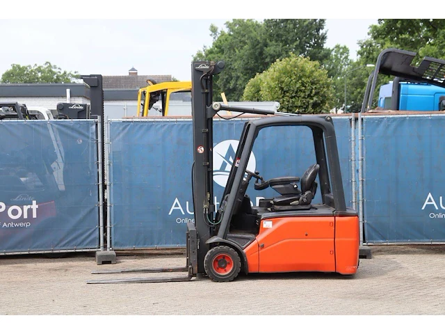 Heftruck linde e20l-01 elektrisch 2000kg 6.92m 2011 - afbeelding 1 van  1