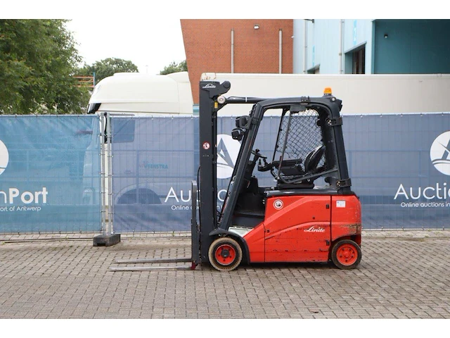 Heftruck linde e20ph-01 elektrisch 2000kg 4.2m 2007 - afbeelding 1 van  1