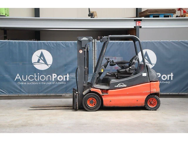 Heftruck linde e25-02 elektrisch 2500kg 2001 - afbeelding 1 van  1