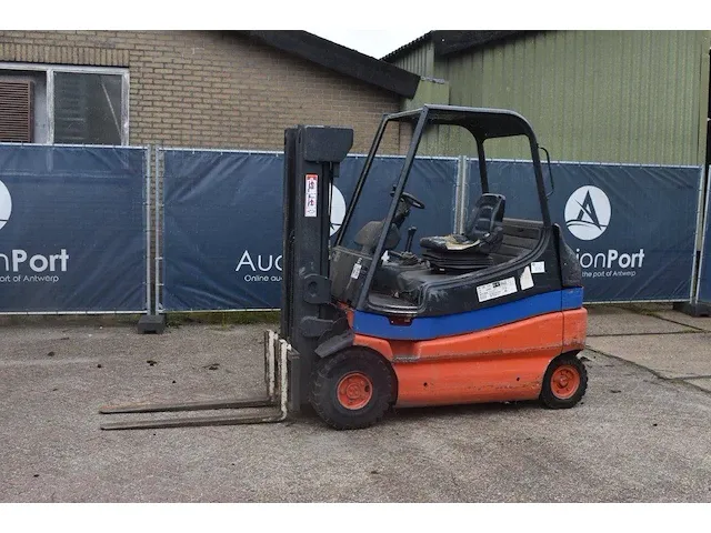 Heftruck linde e25-02 elektrisch 2500kg - afbeelding 1 van  1
