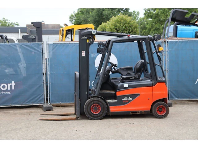 Heftruck linde e25 elektrisch 2500kg 2018 - afbeelding 1 van  1