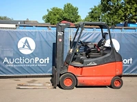 Heftruck linde e30 elektrisch 3000kg 4.5m 2000 - afbeelding 1 van  1