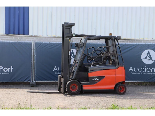Heftruck linde e30hl-01/600 elektrisch 3000kg 4.0m 2017 - afbeelding 1 van  1