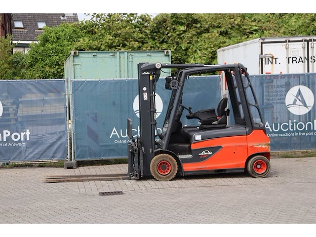 Heftruck linde e30l-01 elektrisch 3000kg 2018 - afbeelding 1 van  1
