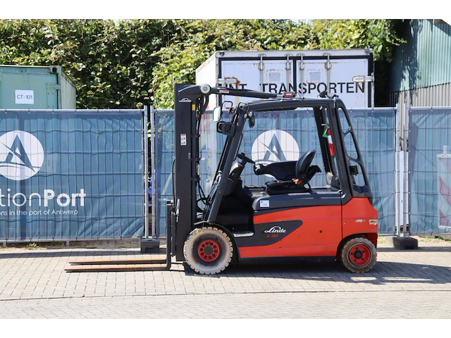 Heftruck linde e30pl elektrisch 2720kg 4.83m 2018 - afbeelding 1 van  1
