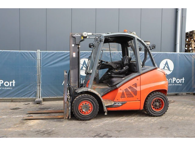 Heftruck linde h40d-02 evo diesel 4000kg 4.0m 2018 - afbeelding 1 van  1