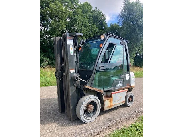 Heftruck nissan 25 lpg 2500kg - afbeelding 1 van  1