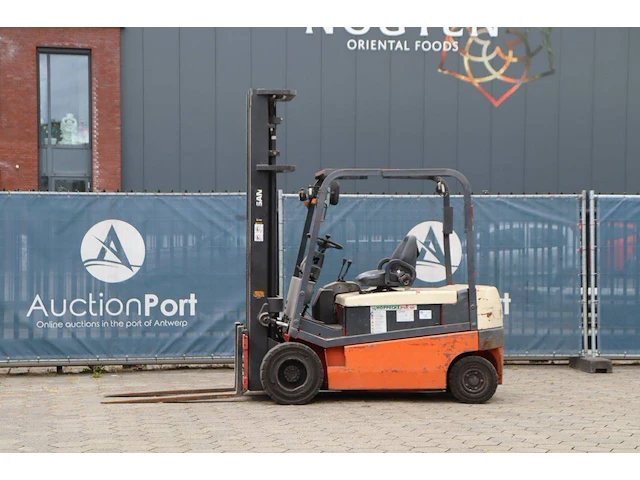 Heftruck nissan g002l25cu elektrisch 2500kg 6.0m 2002 - afbeelding 1 van  1