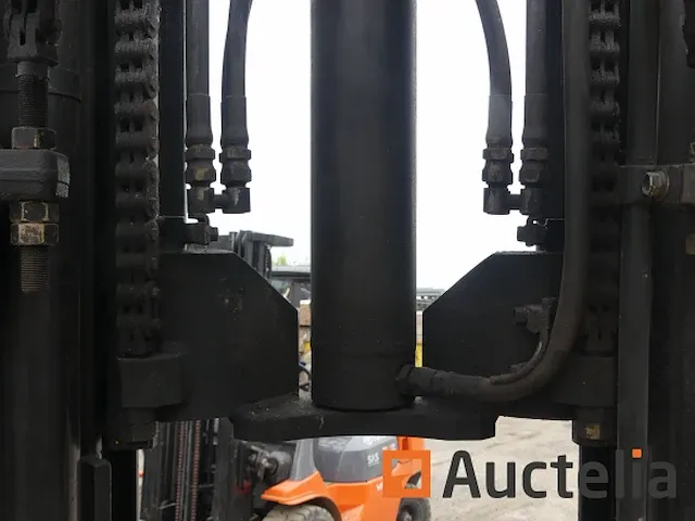 Heftruck + spoel klem caterpillar gp35k - afbeelding 18 van  30